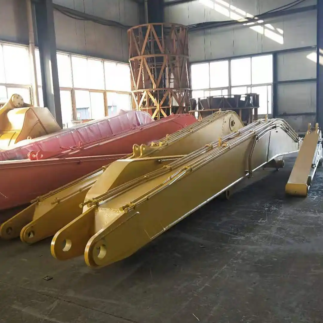 Which type of piling boom is suitable for excavators of different tonnages?